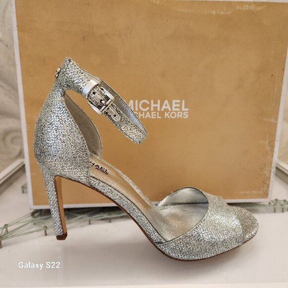 Michael Kors Women's Shelly Flex Dress Heeled Sandals Silver Glitter. NIB. Sz 6 - Picture 1 of 12